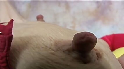 Anal fait maison en POV avec une femme rousse dans la mature bien foutue cuisine