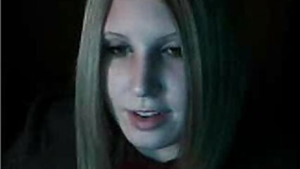 Cummed sur film femme mature le visage de la beauté après le sexe anal