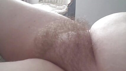 Fille russe a caressé la tête de la bite à video x streaming mature son petit ami