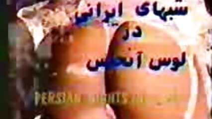 Sexe maison pénible mature sexy lesbienne avec une femme de butin de 40 ans