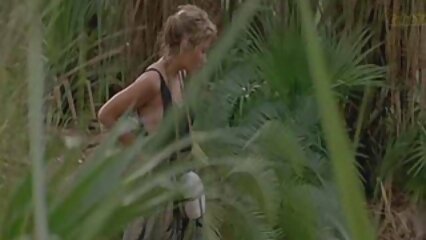 Compilation de femme mature hot masturbations féminines de nanas qui manquent vraiment de sexe
