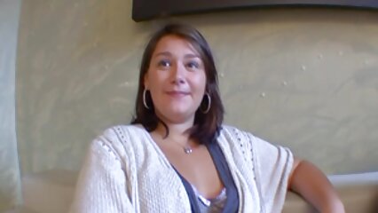 Orgasme féminin solo d'une jeune mature poilue anal femme rousse qui a quitté son mari despotique